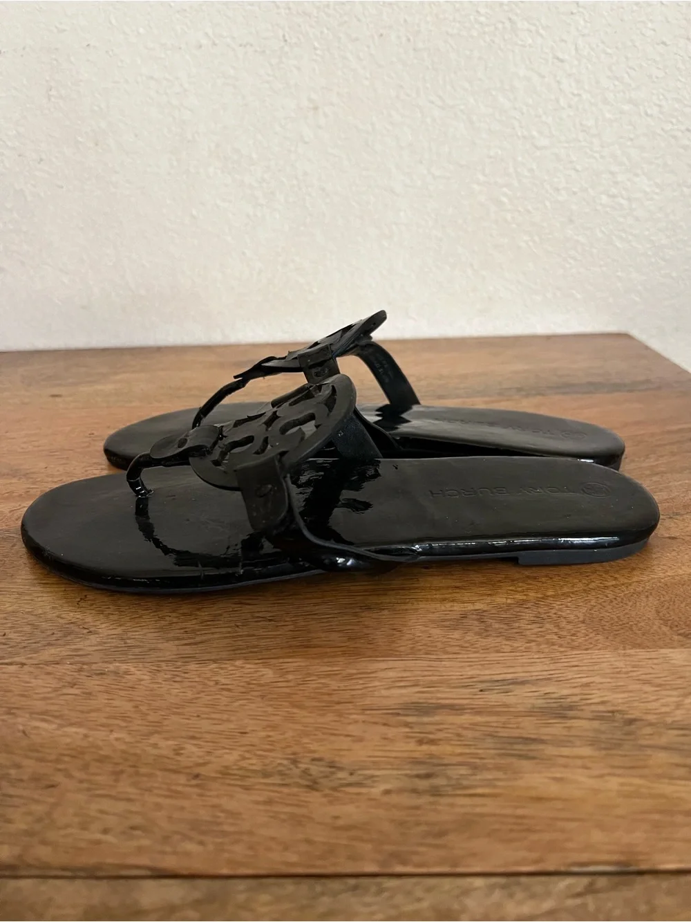 Tory Burch Miller Soft Women's Leather Memory Foam Slide Thong Sandals Size 10 M